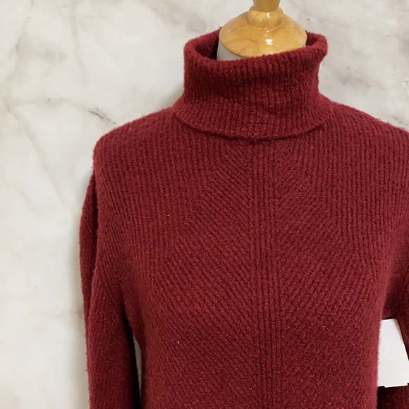 Sweet Romeo Wine Red Ribbed Turtleneck Tunic Sweater - Picture 4 of 9